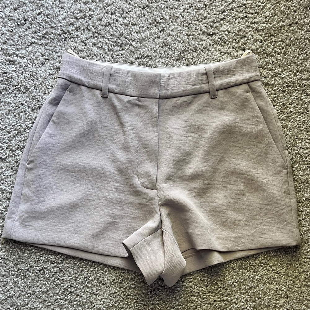 Wilfred High Waist Cream Shorts